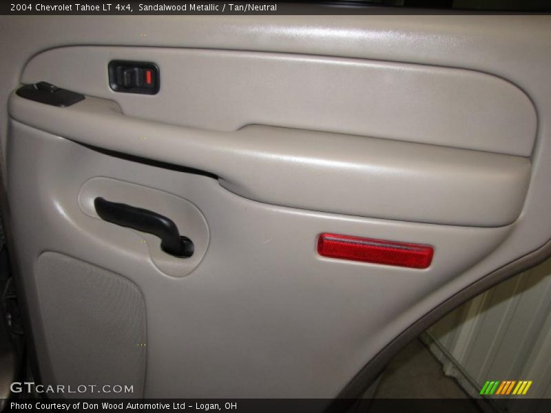 Sandalwood Metallic / Tan/Neutral 2004 Chevrolet Tahoe LT 4x4