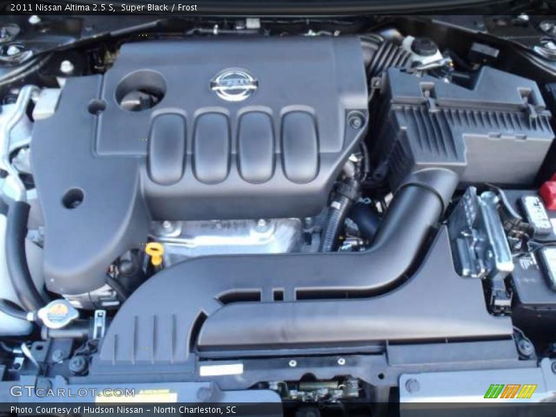 Super Black / Frost 2011 Nissan Altima 2.5 S