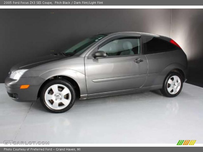 Pitch Black / Dark Flint/Light Flint 2005 Ford Focus ZX3 SES Coupe
