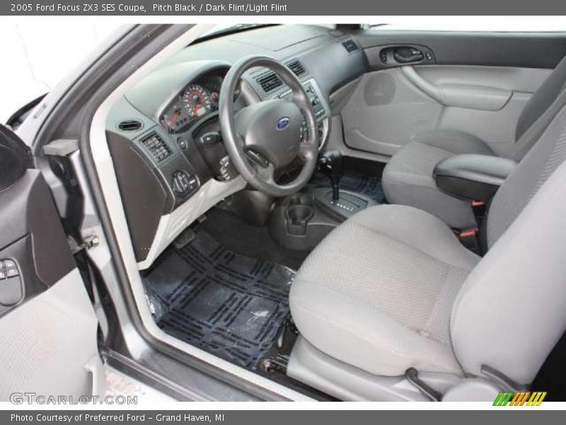 Pitch Black / Dark Flint/Light Flint 2005 Ford Focus ZX3 SES Coupe