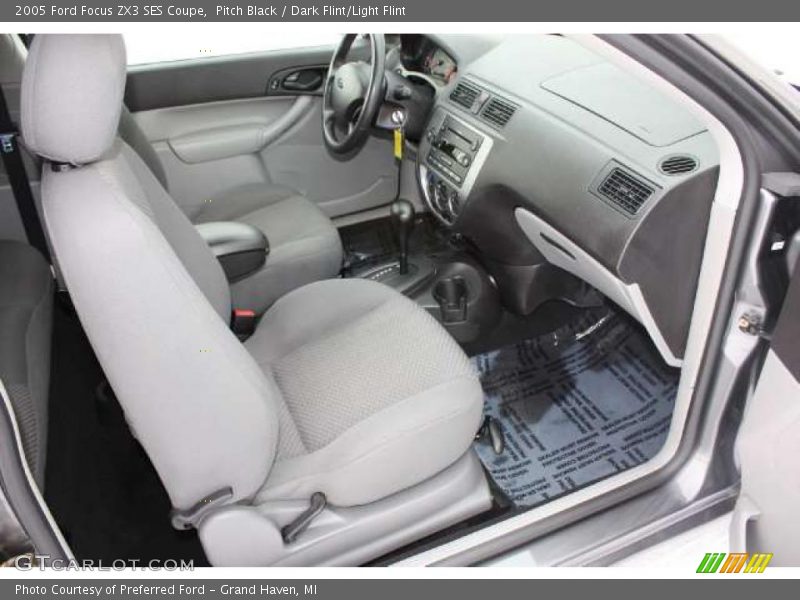 Pitch Black / Dark Flint/Light Flint 2005 Ford Focus ZX3 SES Coupe