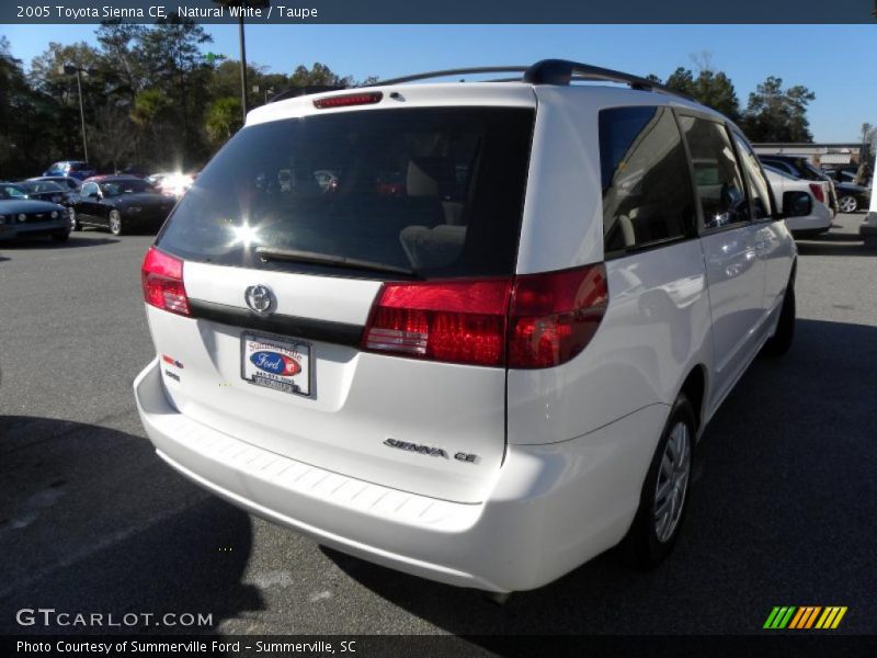 Natural White / Taupe 2005 Toyota Sienna CE