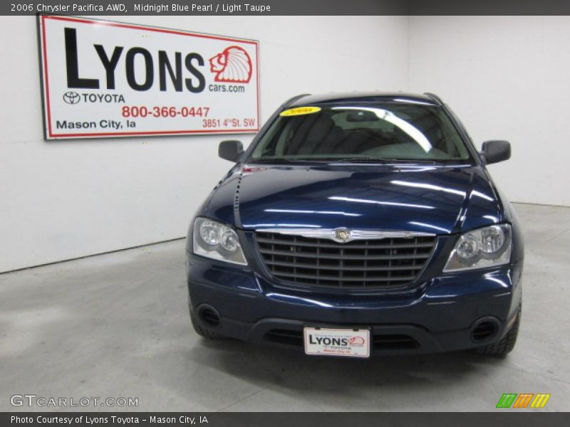 Midnight Blue Pearl / Light Taupe 2006 Chrysler Pacifica AWD