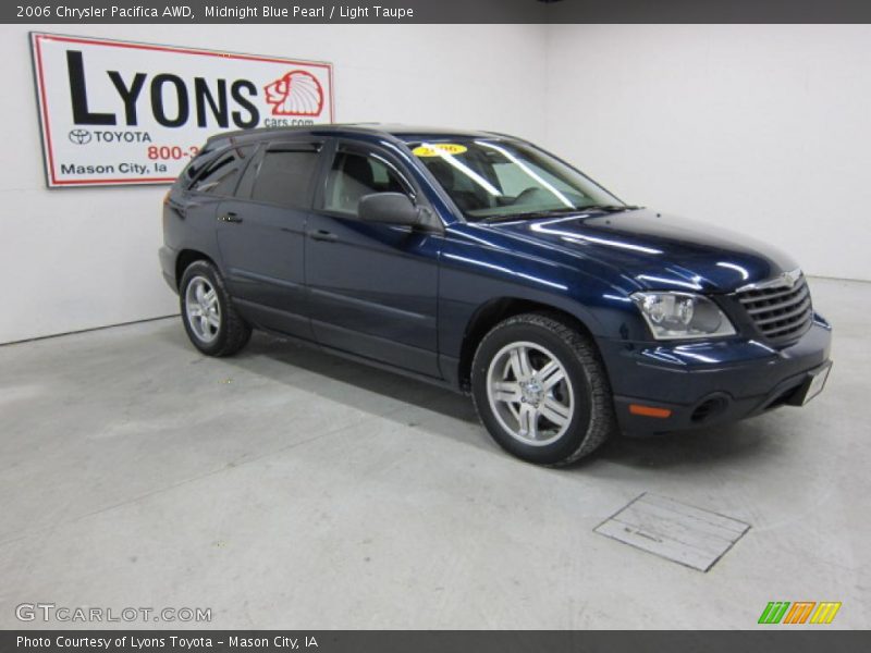 Midnight Blue Pearl / Light Taupe 2006 Chrysler Pacifica AWD