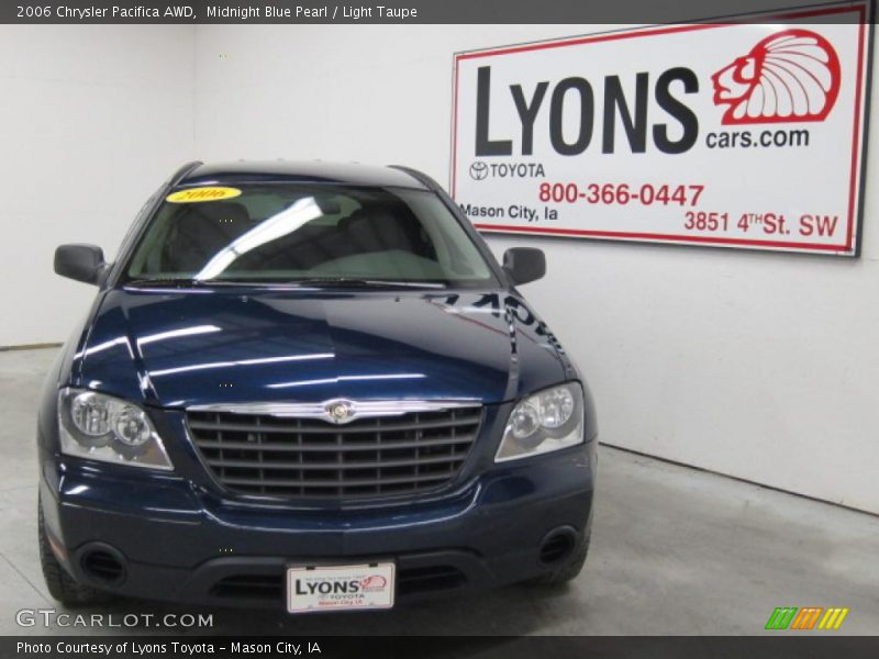 Midnight Blue Pearl / Light Taupe 2006 Chrysler Pacifica AWD