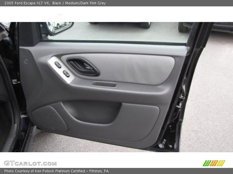 Black / Medium/Dark Flint Grey 2005 Ford Escape XLT V6