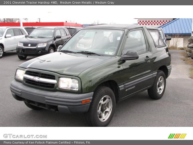 Front 3/4 View of 2001 Tracker Hardtop 4WD