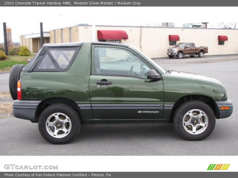Medium Green Metallic / Medium Gray 2001 Chevrolet Tracker Hardtop 4WD