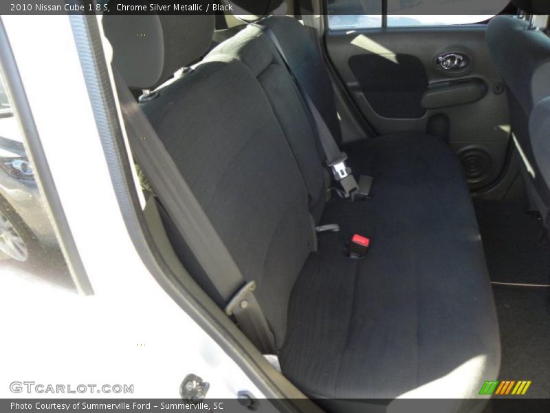 Chrome Silver Metallic / Black 2010 Nissan Cube 1.8 S