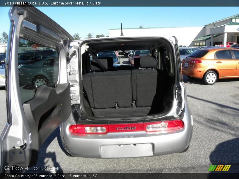 Chrome Silver Metallic / Black 2010 Nissan Cube 1.8 S