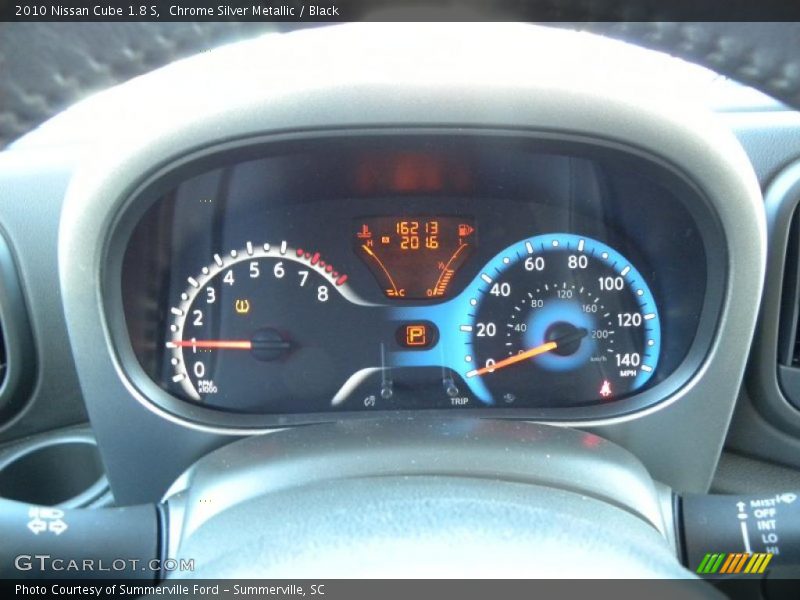 Chrome Silver Metallic / Black 2010 Nissan Cube 1.8 S