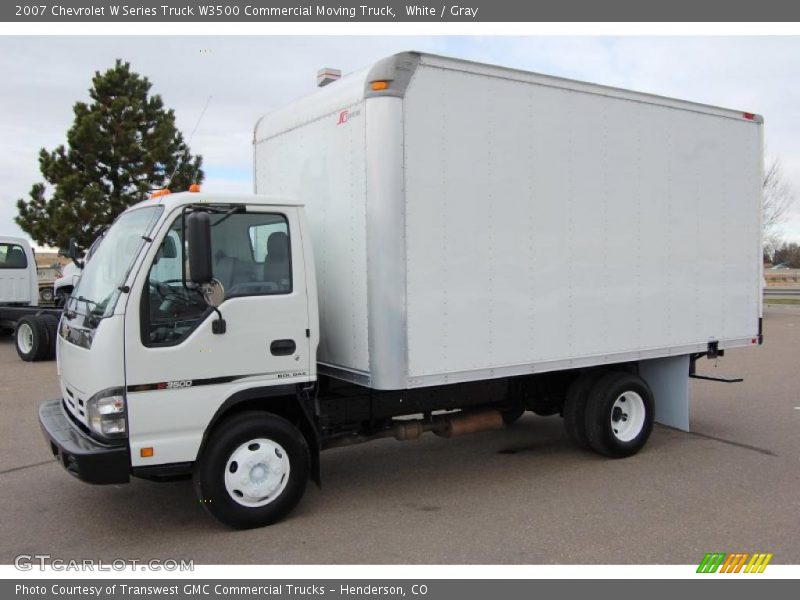  2007 W Series Truck W3500 Commercial Moving Truck White