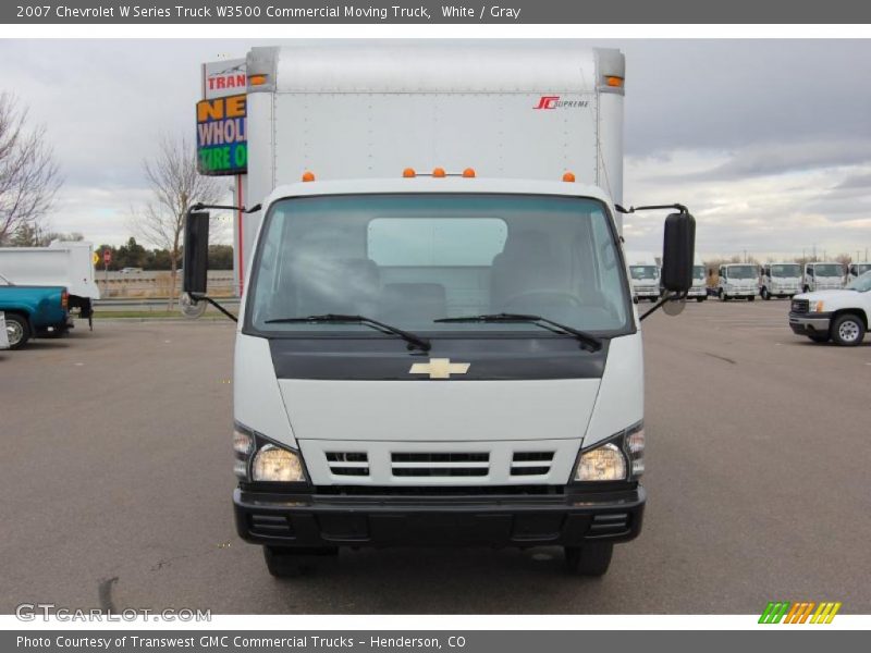 White / Gray 2007 Chevrolet W Series Truck W3500 Commercial Moving Truck