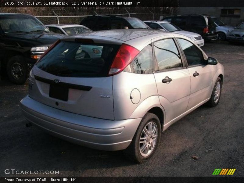 CD Silver Metallic / Dark Flint/Light Flint 2005 Ford Focus ZX5 SE Hatchback