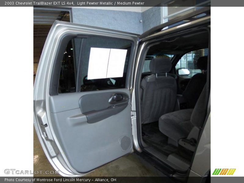 Light Pewter Metallic / Medium Pewter 2003 Chevrolet TrailBlazer EXT LS 4x4