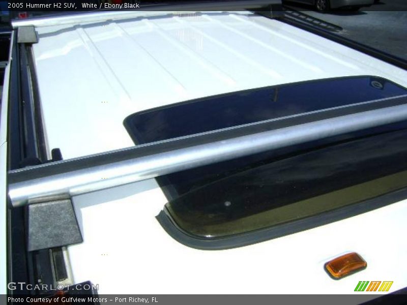 White / Ebony Black 2005 Hummer H2 SUV
