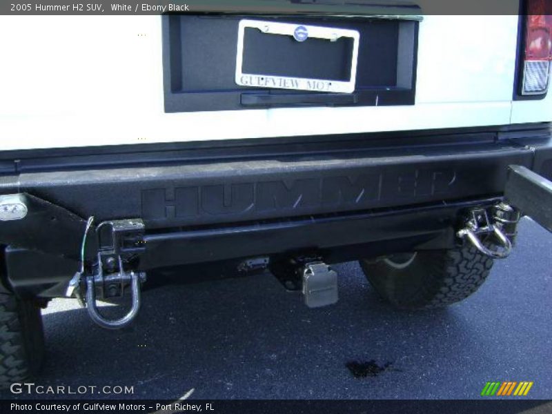 White / Ebony Black 2005 Hummer H2 SUV