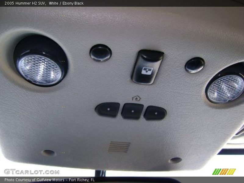 White / Ebony Black 2005 Hummer H2 SUV