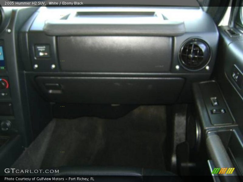 White / Ebony Black 2005 Hummer H2 SUV