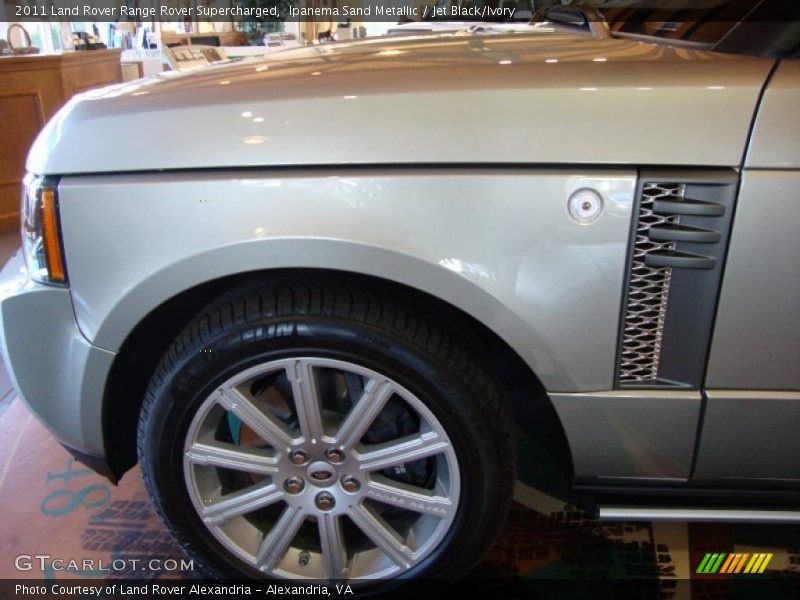Ipanema Sand Metallic / Jet Black/Ivory 2011 Land Rover Range Rover Supercharged