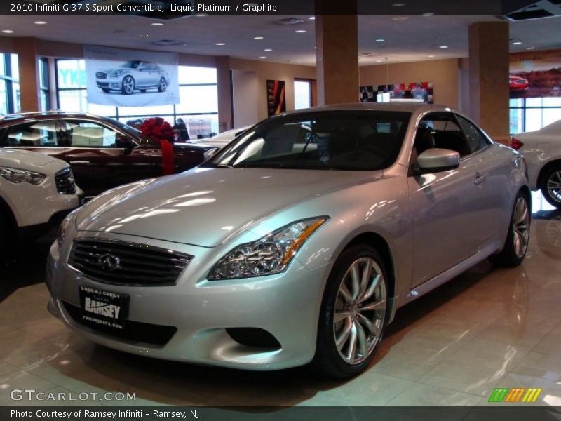Front 3/4 View of 2010 G 37 S Sport Convertible