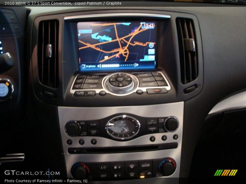 Navigation of 2010 G 37 S Sport Convertible