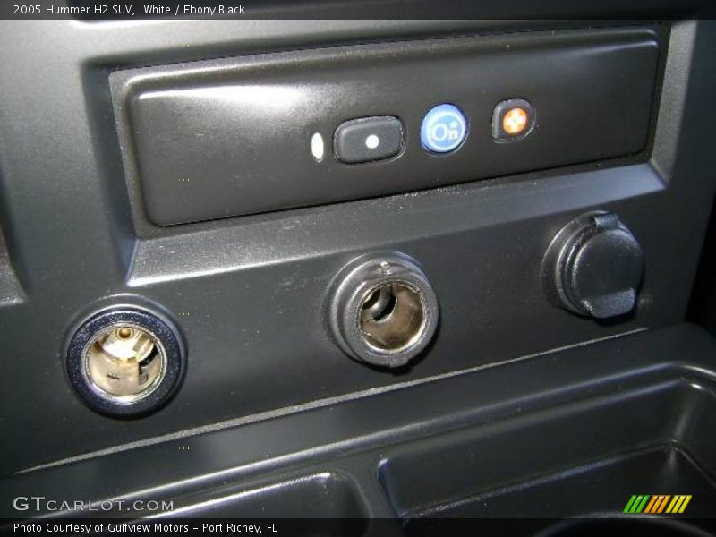 White / Ebony Black 2005 Hummer H2 SUV