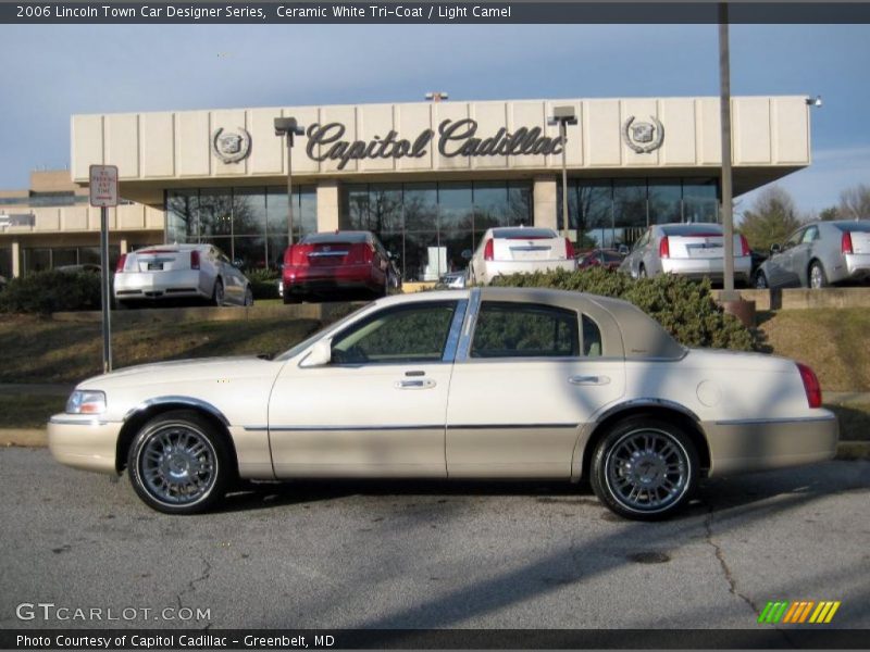 Ceramic White Tri-Coat / Light Camel 2006 Lincoln Town Car Designer Series