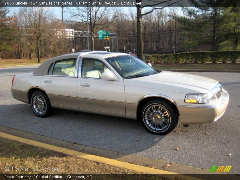 Ceramic White Tri-Coat / Light Camel 2006 Lincoln Town Car Designer Series