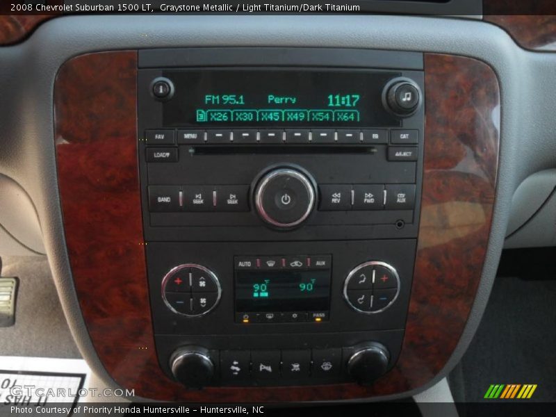 Controls of 2008 Suburban 1500 LT