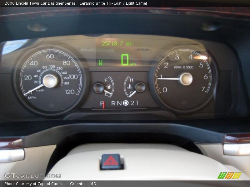 Ceramic White Tri-Coat / Light Camel 2006 Lincoln Town Car Designer Series