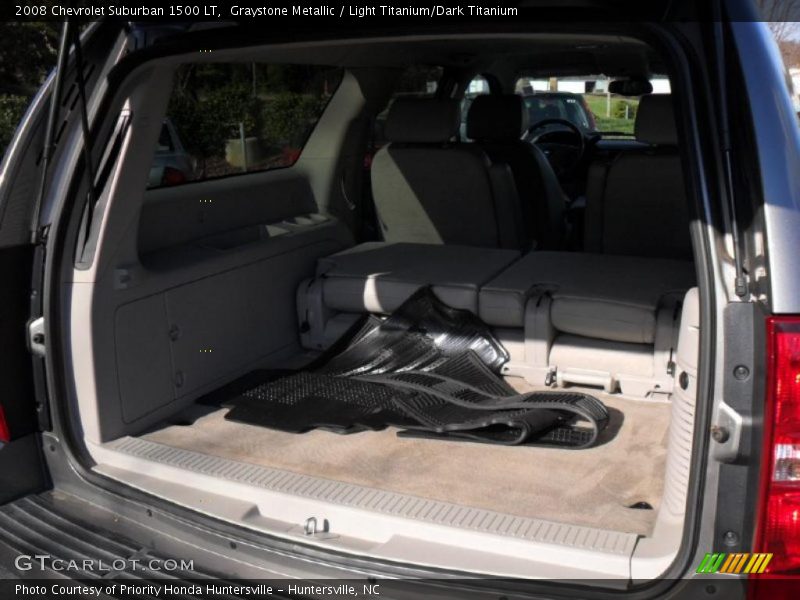  2008 Suburban 1500 LT Trunk