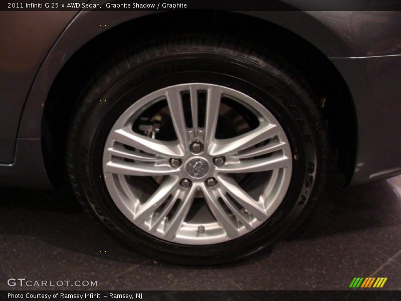  2011 G 25 x AWD Sedan Wheel