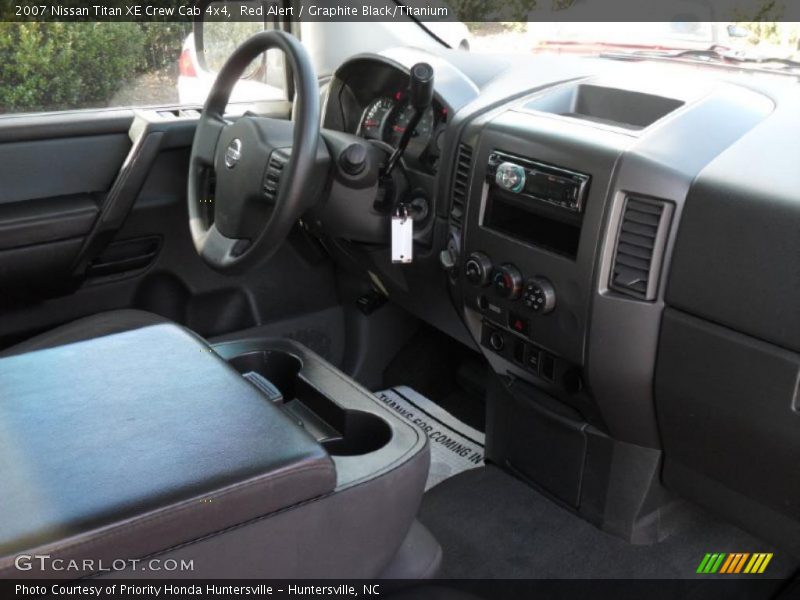 Red Alert / Graphite Black/Titanium 2007 Nissan Titan XE Crew Cab 4x4