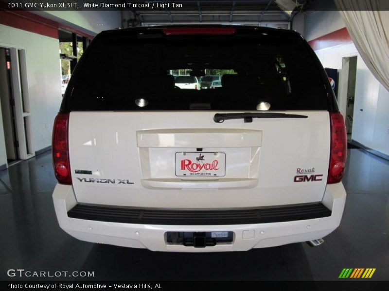 White Diamond Tintcoat / Light Tan 2011 GMC Yukon XL SLT