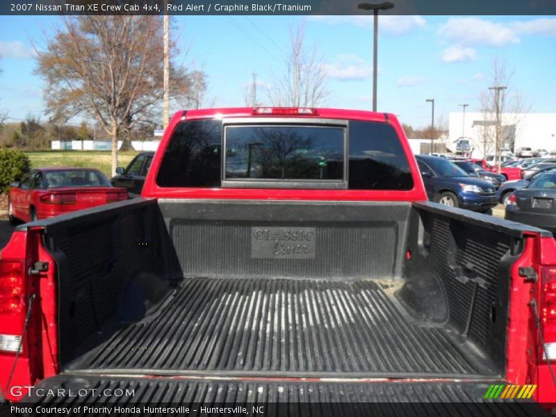 Red Alert / Graphite Black/Titanium 2007 Nissan Titan XE Crew Cab 4x4