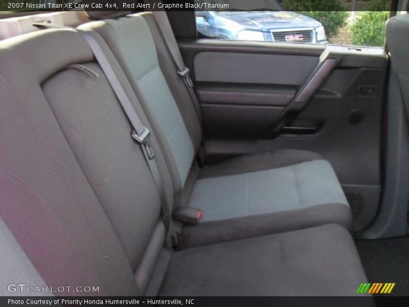 Red Alert / Graphite Black/Titanium 2007 Nissan Titan XE Crew Cab 4x4