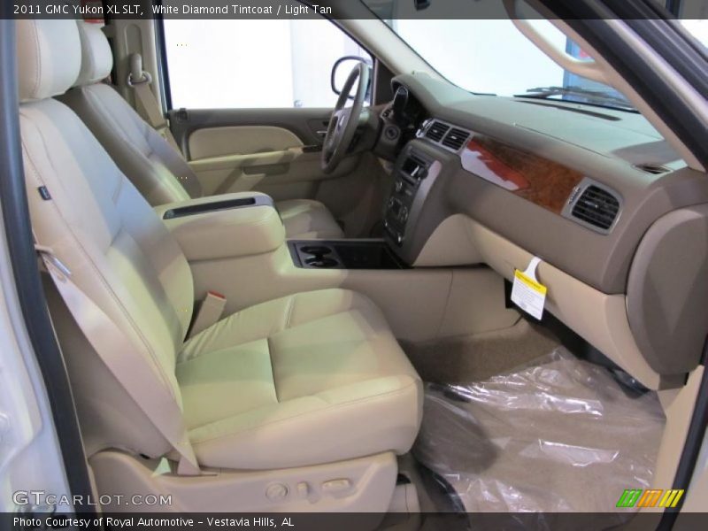 White Diamond Tintcoat / Light Tan 2011 GMC Yukon XL SLT