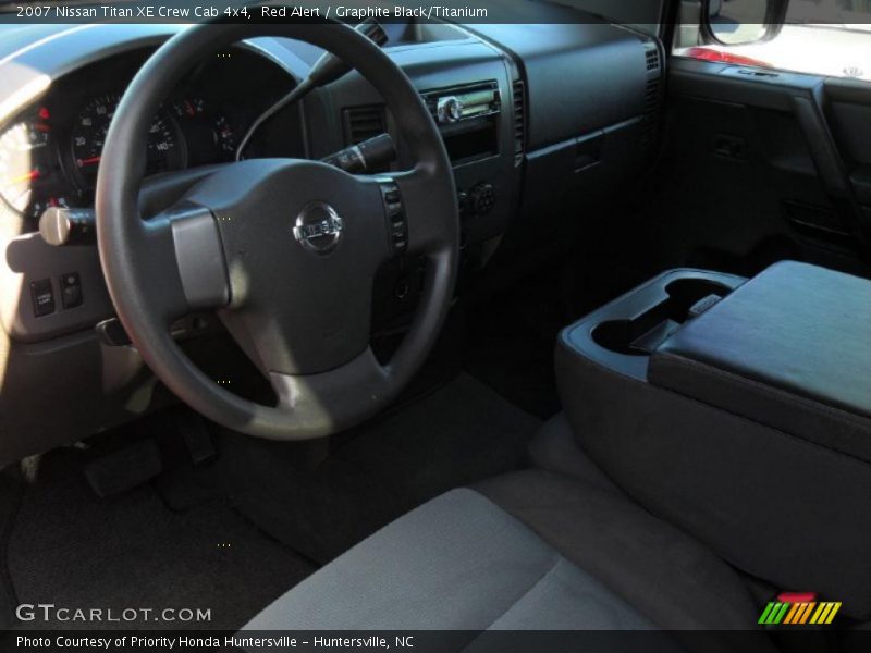 Red Alert / Graphite Black/Titanium 2007 Nissan Titan XE Crew Cab 4x4