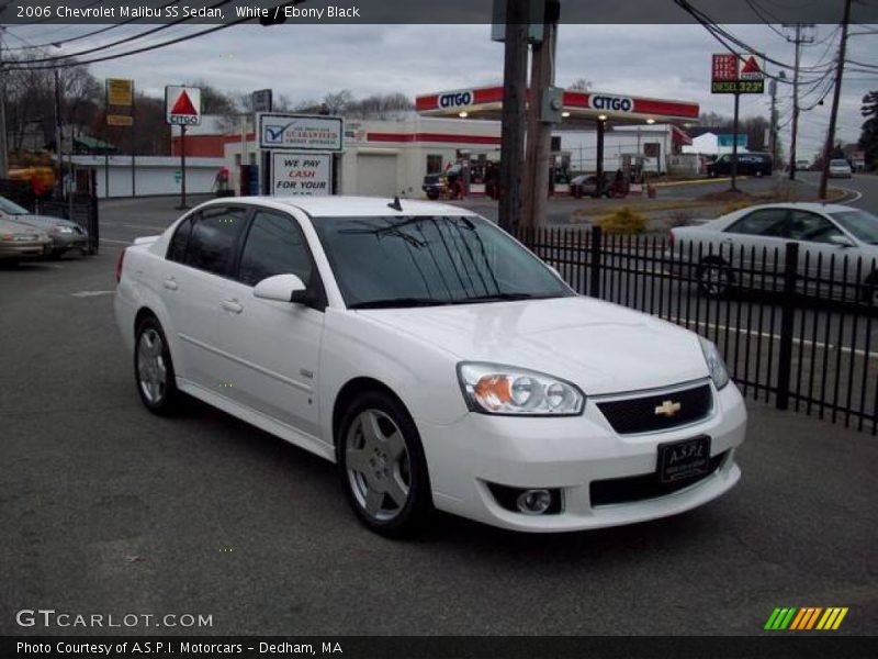 Front 3/4 View of 2006 Malibu SS Sedan