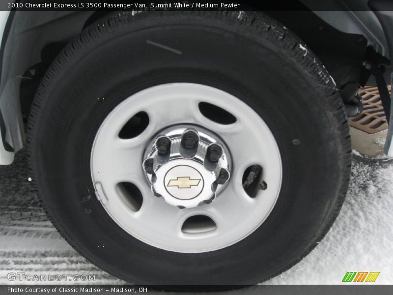  2010 Express LS 3500 Passenger Van Wheel