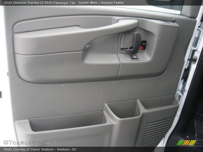 Summit White / Medium Pewter 2010 Chevrolet Express LS 3500 Passenger Van