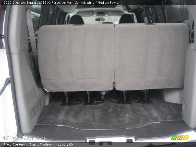 Summit White / Medium Pewter 2010 Chevrolet Express LS 3500 Passenger Van