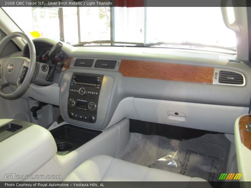 Silver Birch Metallic / Light Titanium 2008 GMC Yukon SLT