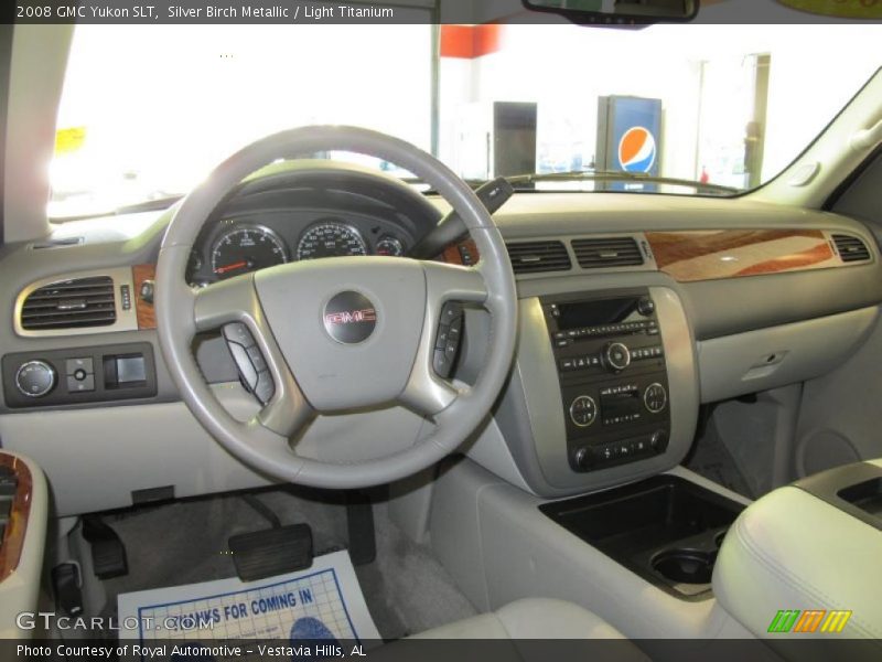 Silver Birch Metallic / Light Titanium 2008 GMC Yukon SLT