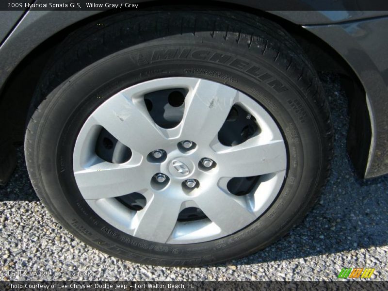 Willow Gray / Gray 2009 Hyundai Sonata GLS