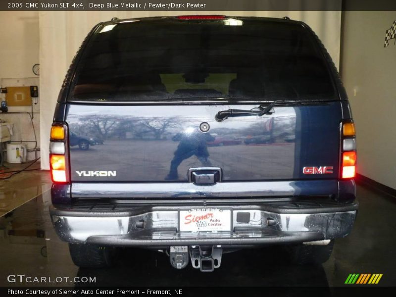 Deep Blue Metallic / Pewter/Dark Pewter 2005 GMC Yukon SLT 4x4