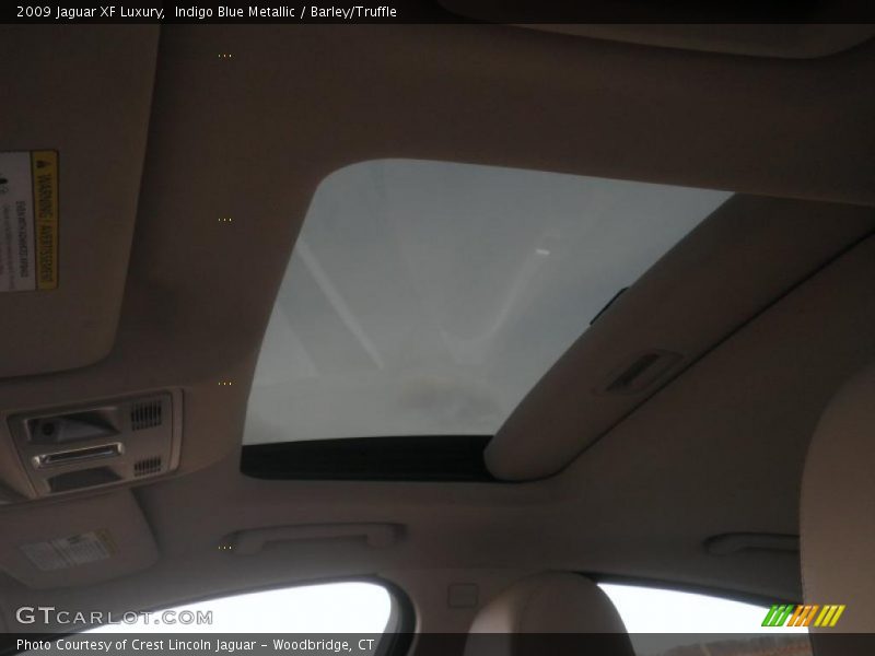 Indigo Blue Metallic / Barley/Truffle 2009 Jaguar XF Luxury