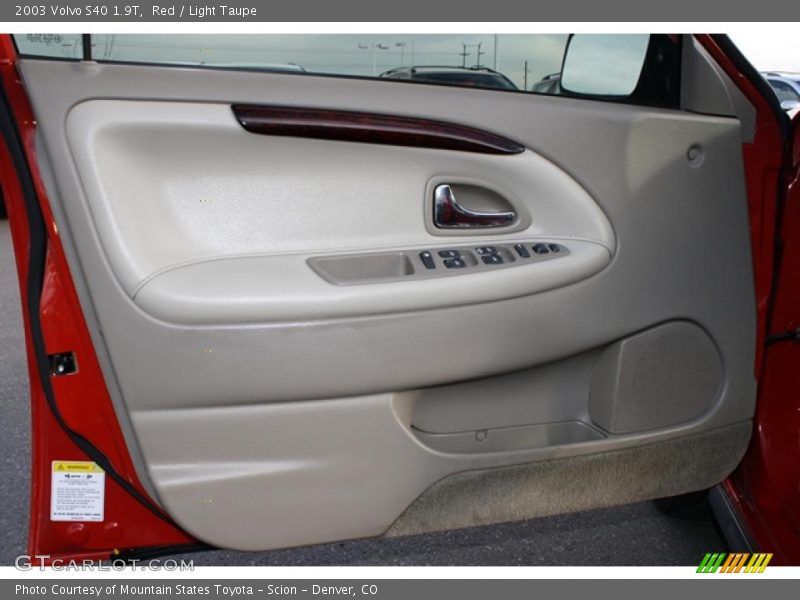Red / Light Taupe 2003 Volvo S40 1.9T