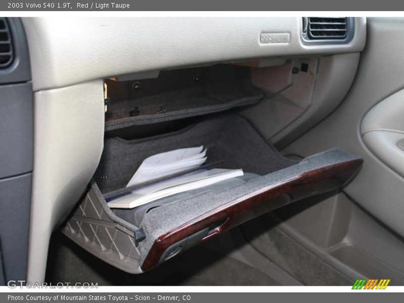 Red / Light Taupe 2003 Volvo S40 1.9T